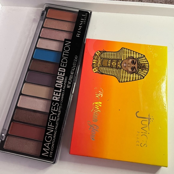 2 eyeshadow palettes - Picture 4 of 5
